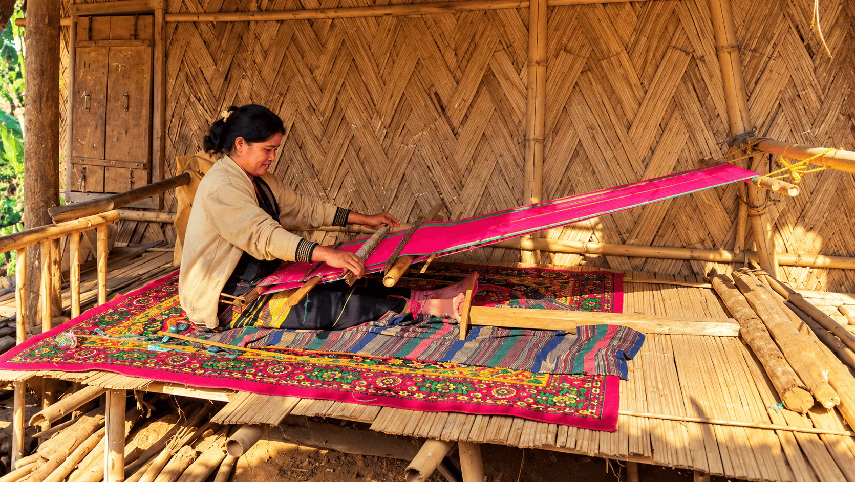 Mizo Puan and Handloom Guide: Traditional Textiles, Patterns & Where to Learn